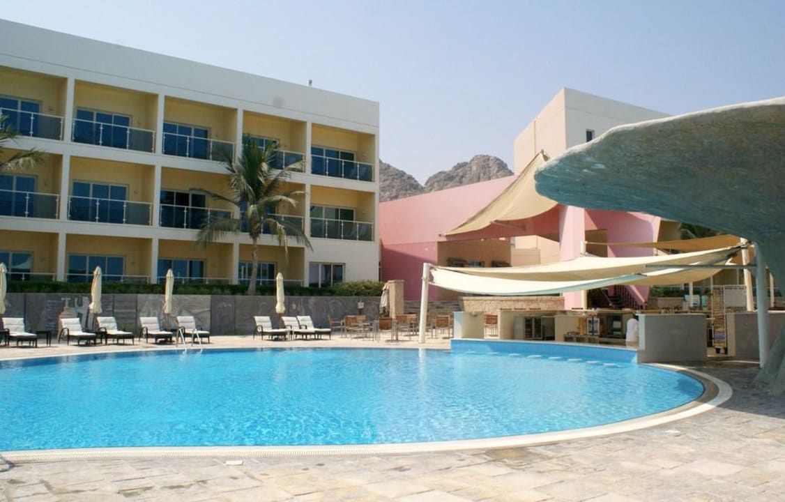Basen Radisson Blu Resort Fujairah