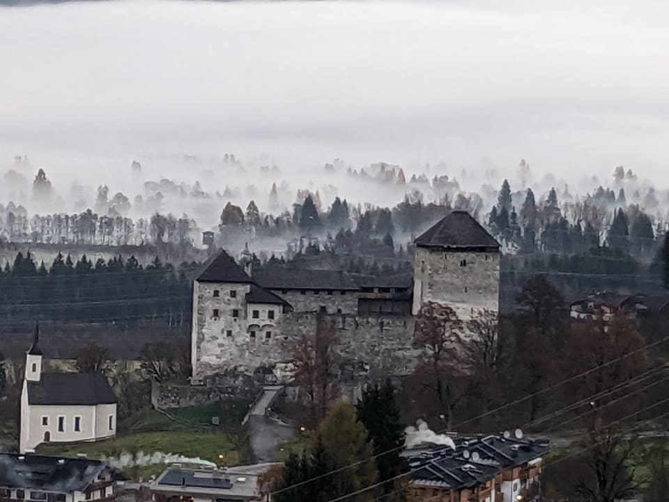 Ausblick Panorama Guggenbichl - Hotel Garni & Appartement