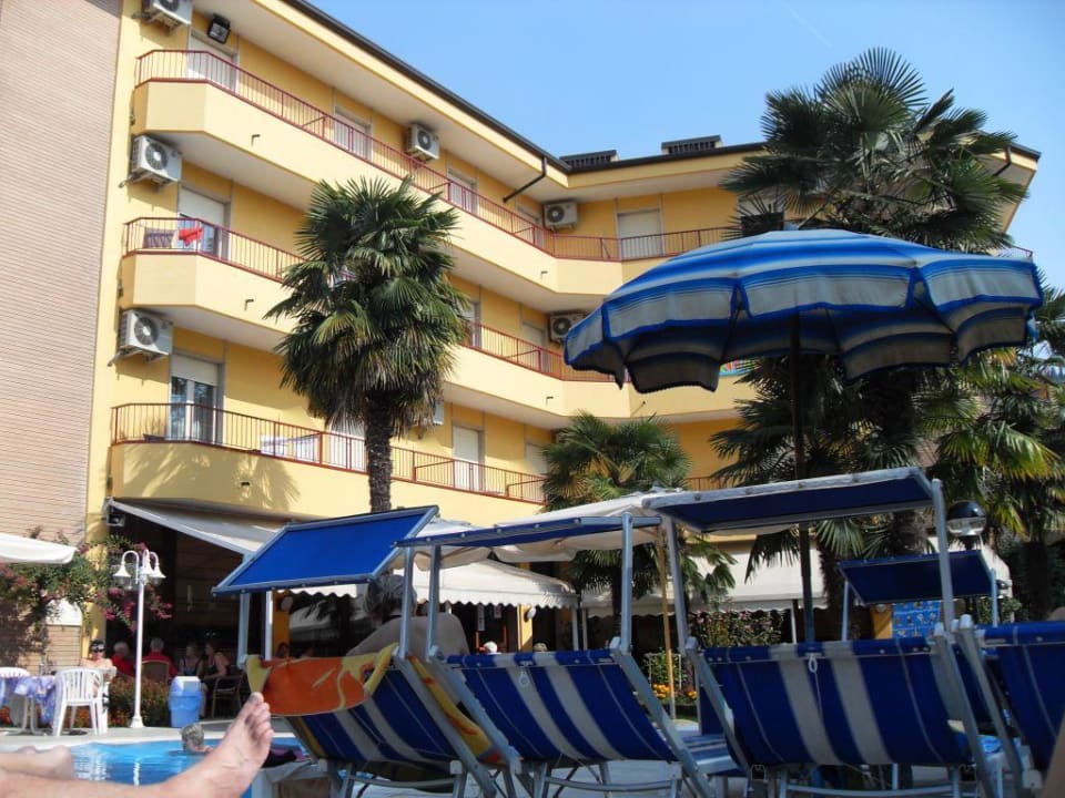 Sicht vom Pool Hotel Imperial