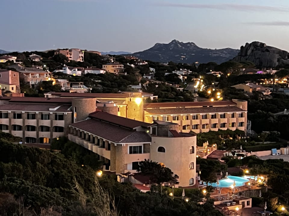 Außenansicht Grand Hotel Smeraldo Beach