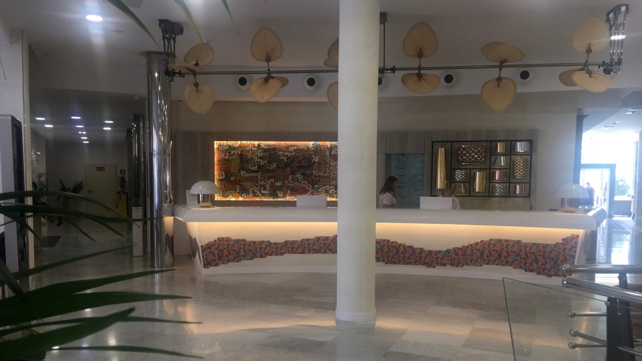Lobby Bull Escorial & Spa
