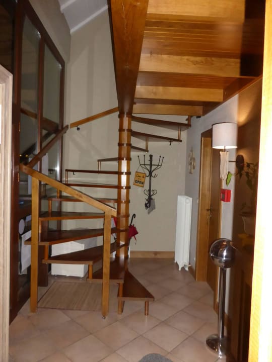 Eingang Hotel Eifelland