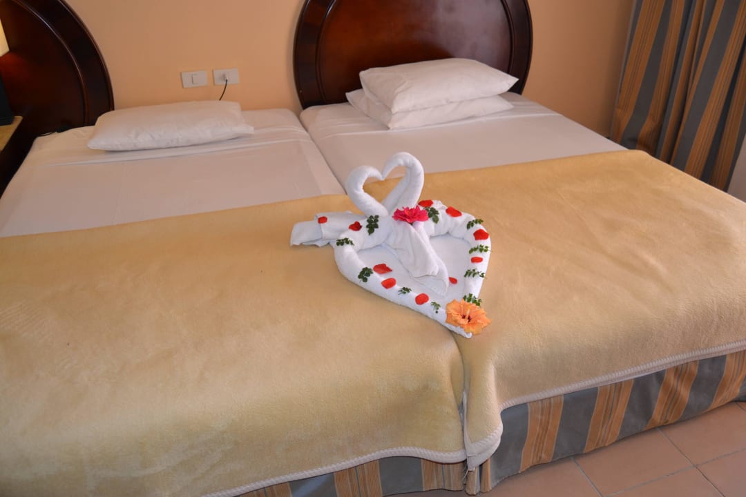 Nette Überraschung Stella Beach Resort & Spa Makadi Bay