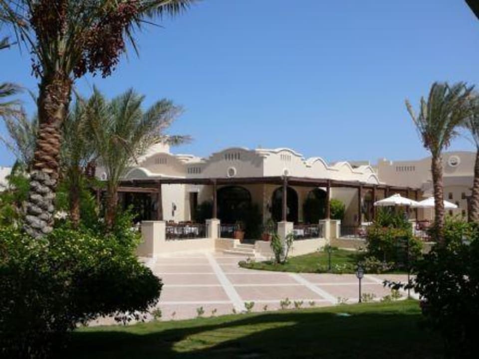 Aussenaufnahme Hotel Le Meridien Al Aqah Beach Resort