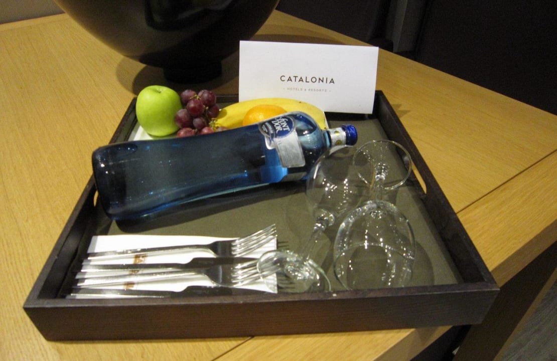 Welcome pack for Imperial Suite #801 Catalonia Square Hotel
