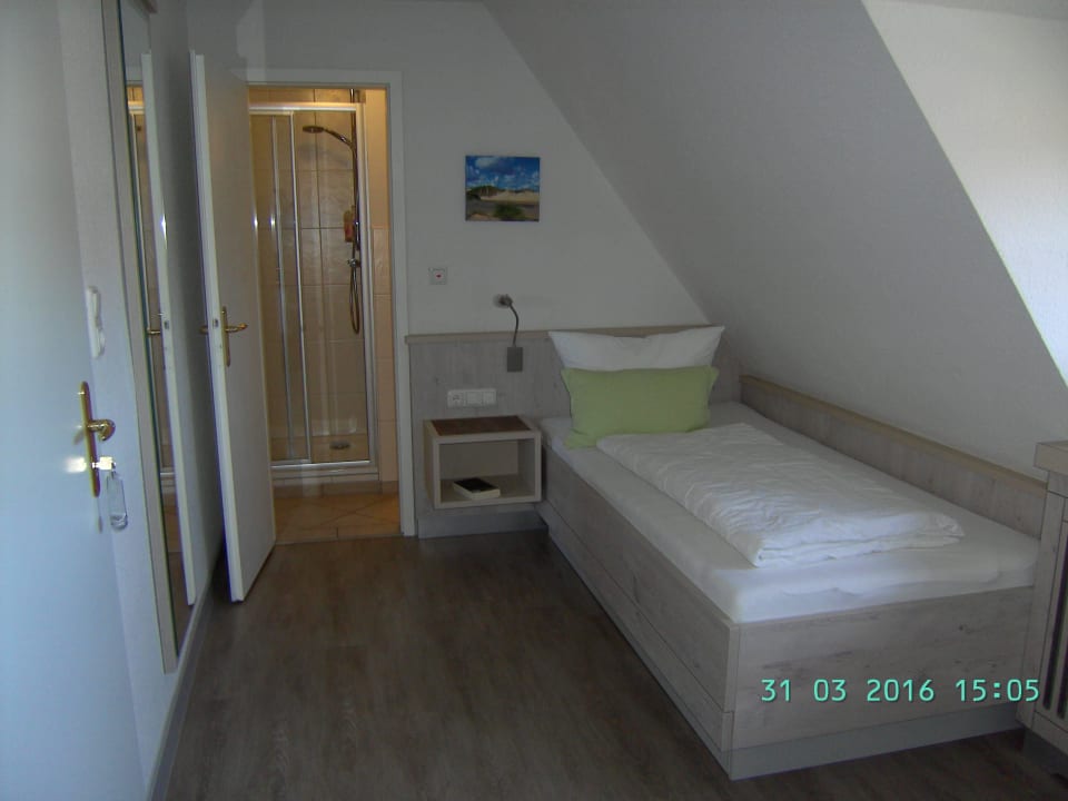 Einzelzimmer Letj Briis