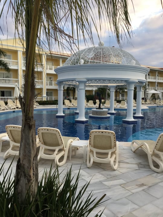 Pool Bahia Principe Luxury Bouganville