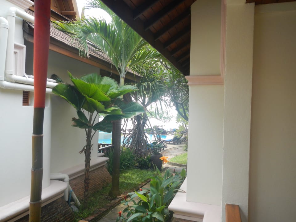Blick vom eigenen Balkon Thai House Beach Resort