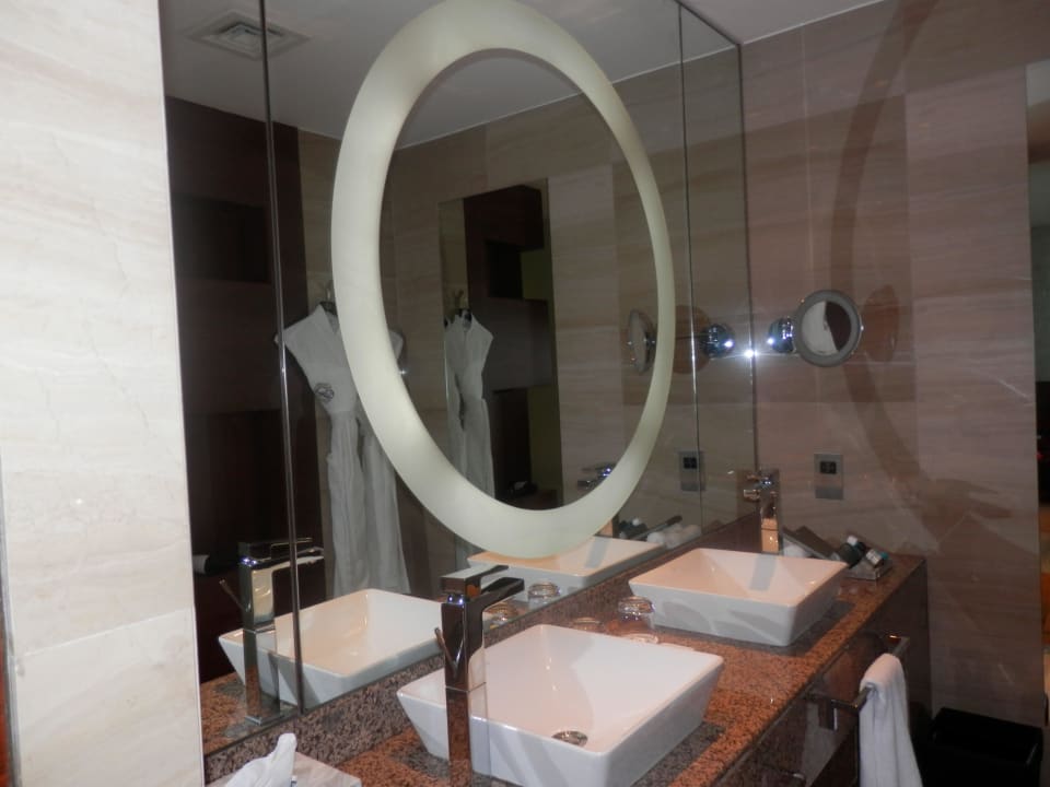Bad Fairmont Bab Al Bahr