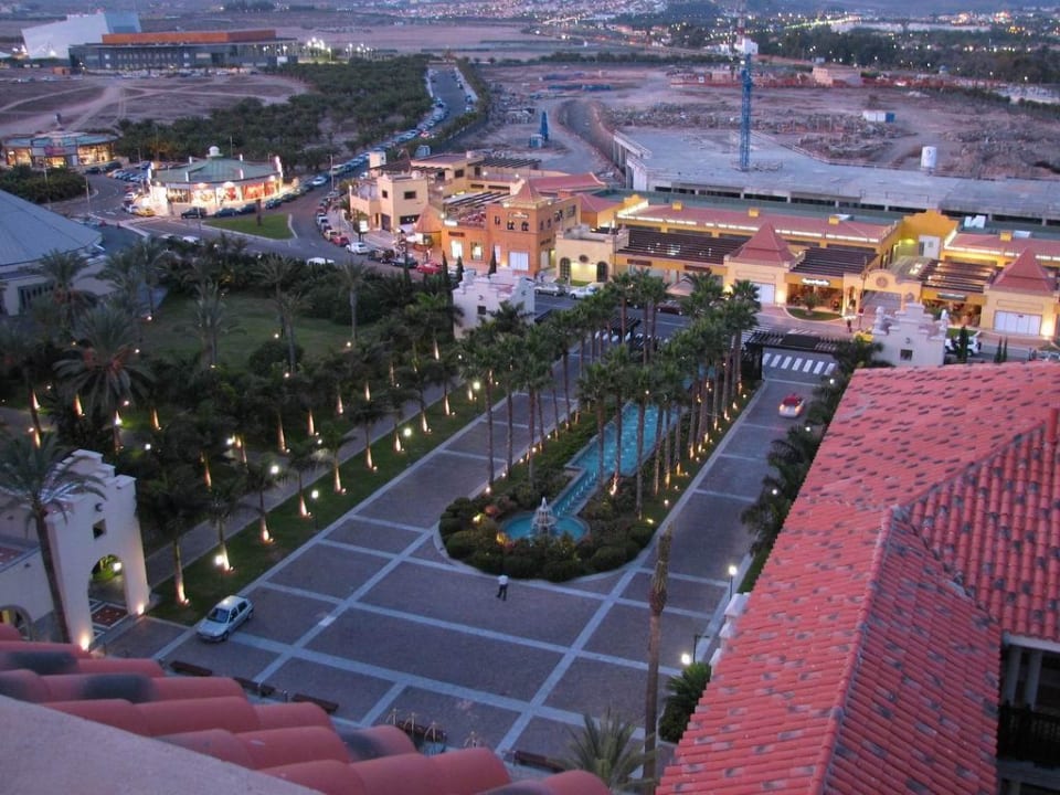 Hotel-Zufahrt Lopesan Costa Meloneras, Resort & Spa