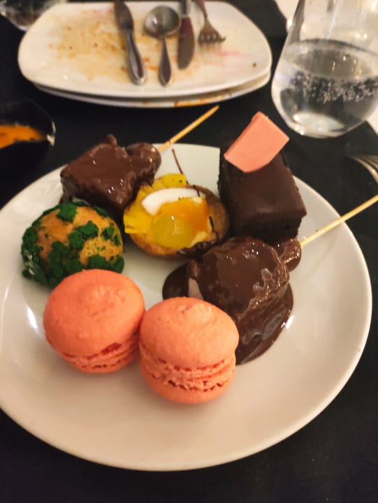 Gastro Lagoon Attitude - Adults only