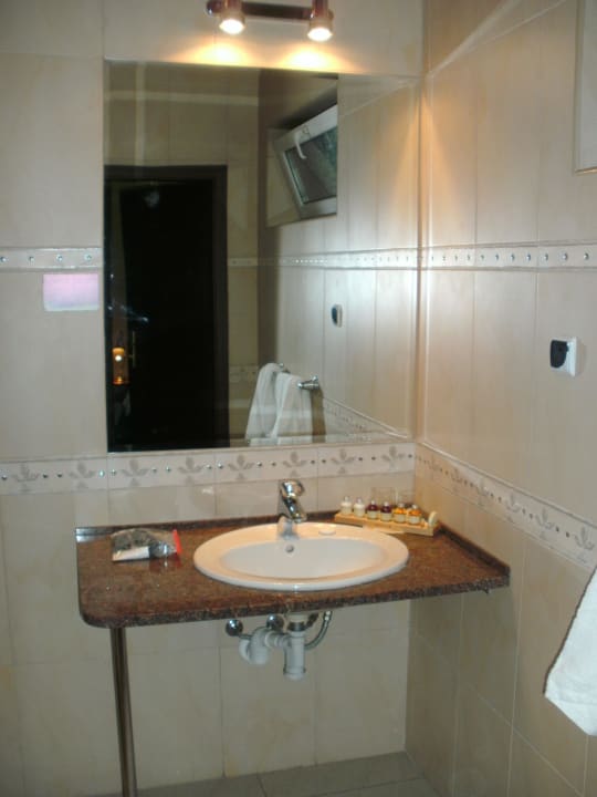 Bad mit Dusche Park Hotel Bydgoszcz