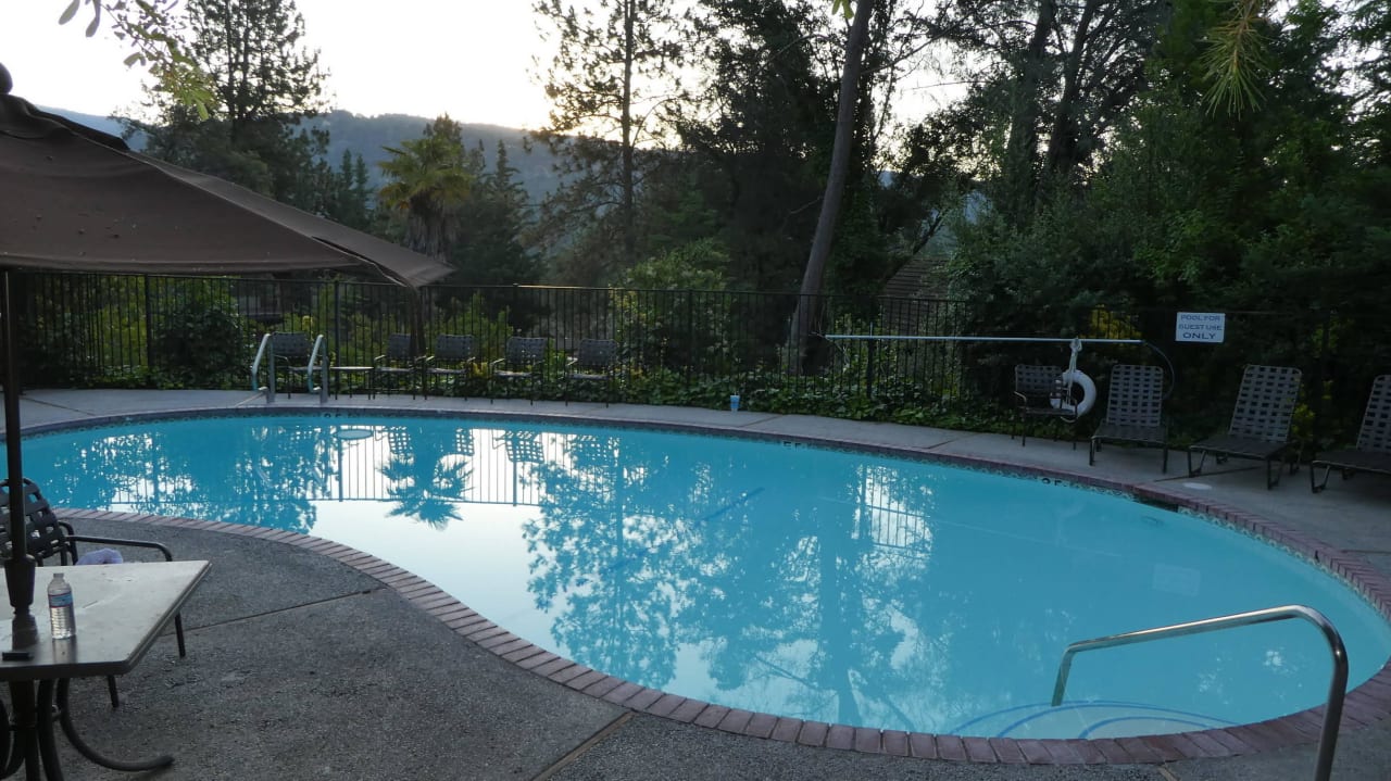 Pool Best Western Plus Yosemite Gateway Gasthof
