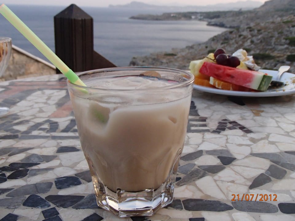Drinki Hotel Kalithea Horizon Royal