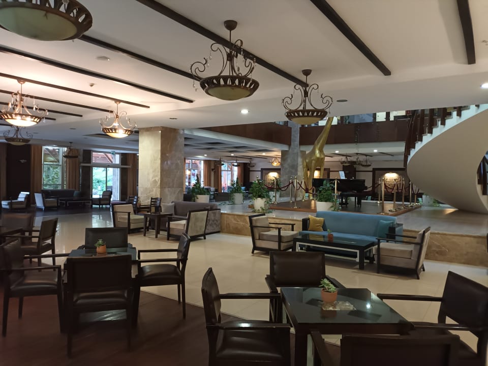 Lobby Hotel Süral Resort