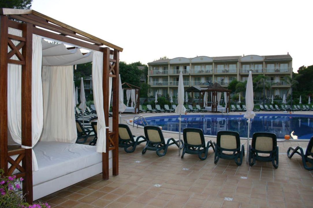 Himmelbett am Pool VIVA Cala Mesquida Suites & Spa 16+