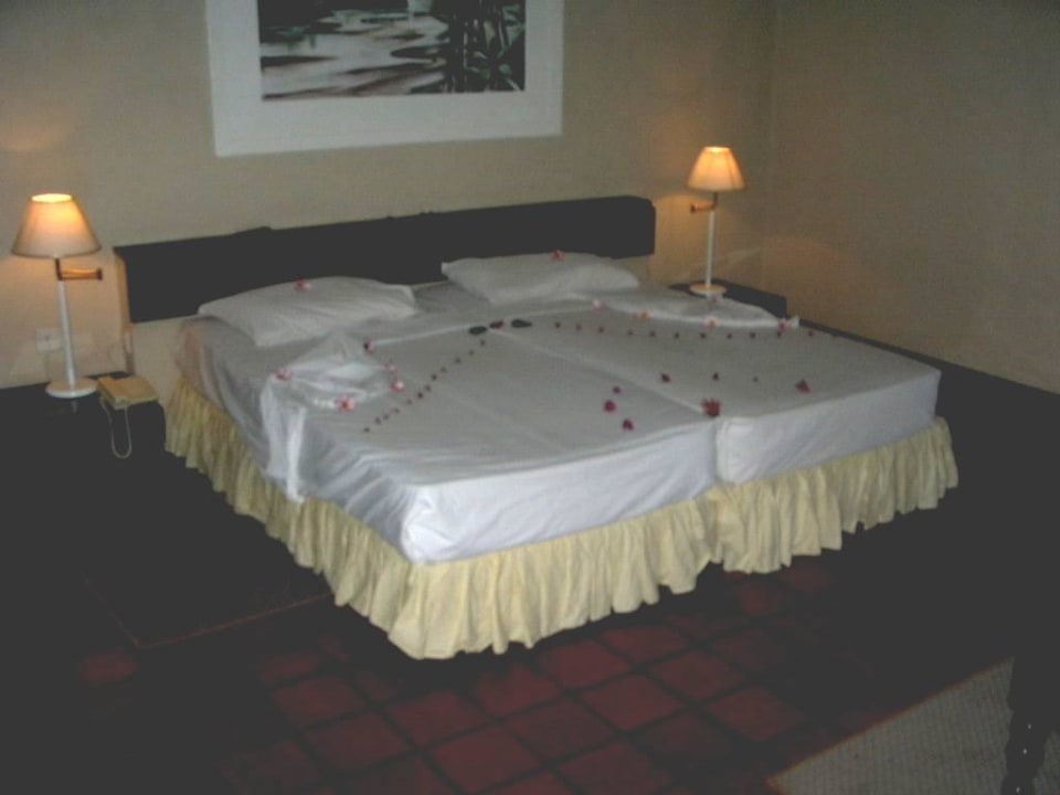 Club Palm BayAbendbett mit Blumen Club Palm Bay