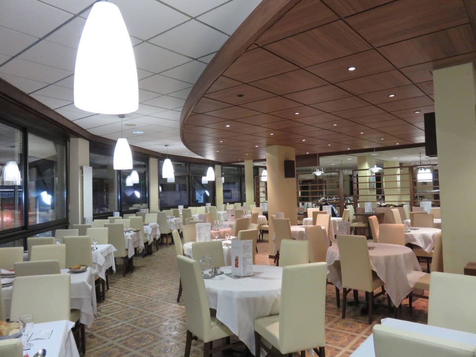 Restaurant und Frühstücksraum Hotel Roissy