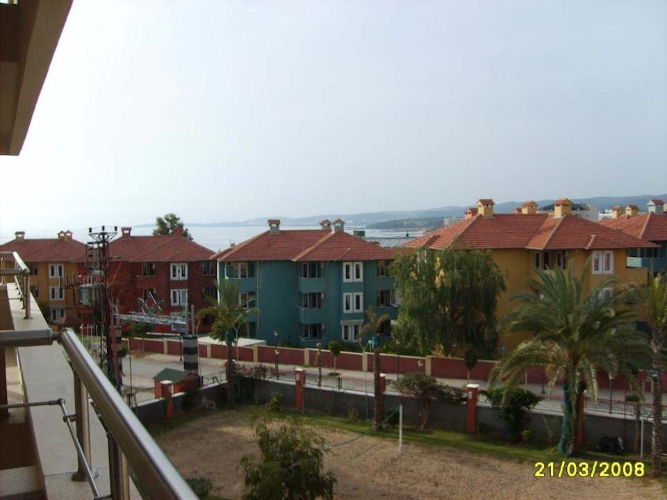 Auslick von Balkon & Volleyballfeld Alaiye Resort & Spa