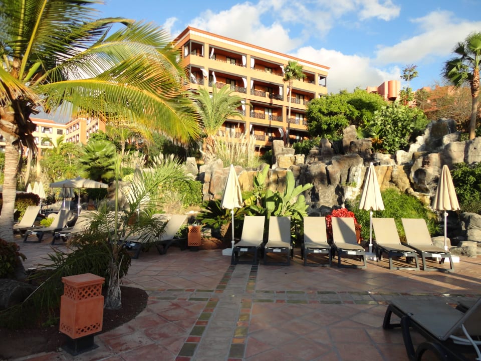 Hotelinnenhof Südflügel H10 Costa Adeje Palace