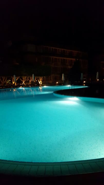 Pool Club Grand Side