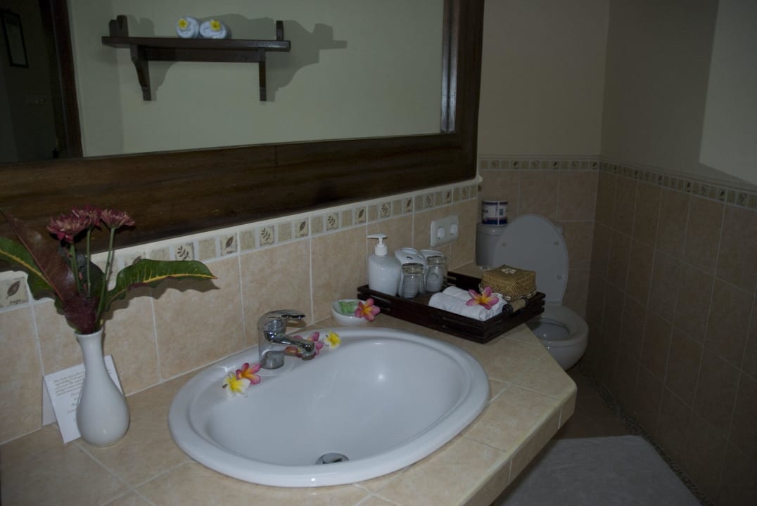 Bad Alam Anda Ocean Front Resort & Spa