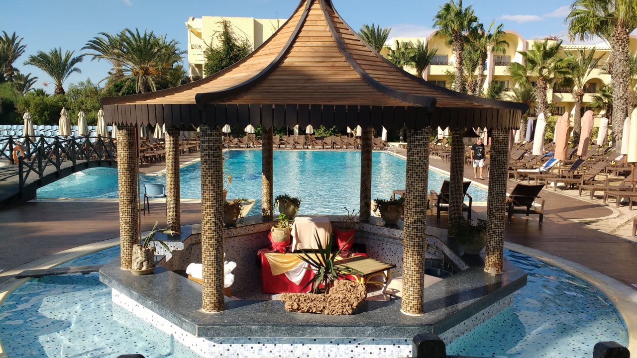 Pool Hotel Paradis Palace
