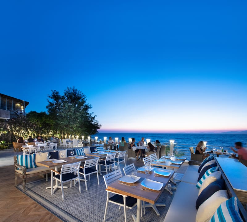 Gastro Hotel Charisma De Luxe