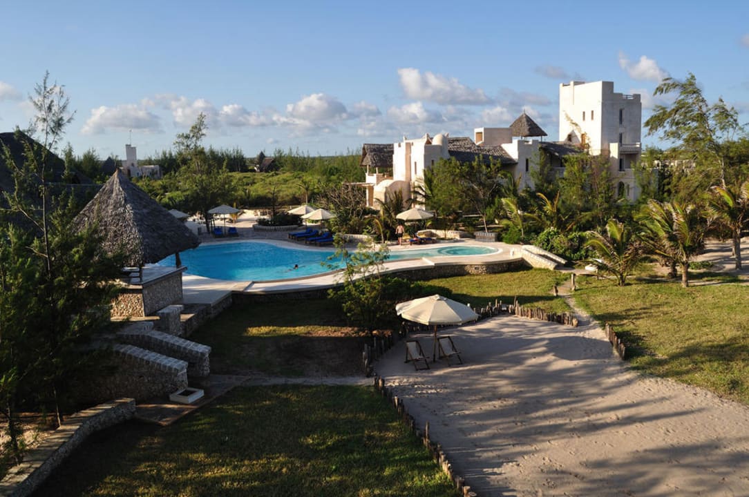 Lonno Lodge  Lonno Lodge Hotel