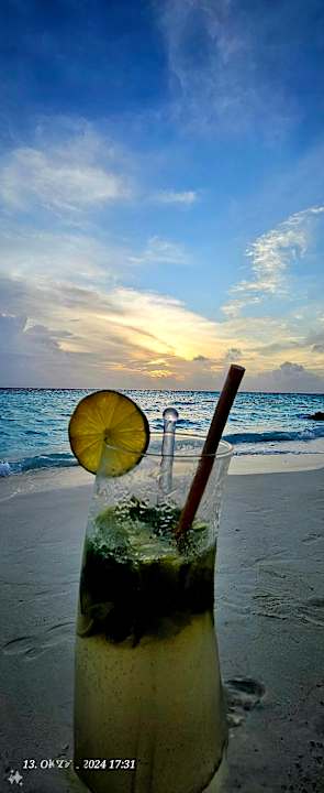 Strand Embudu Village