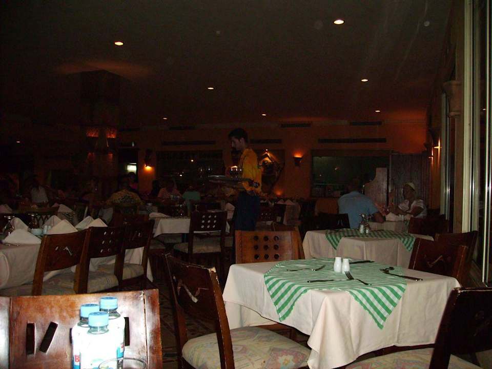 Restaurant Hotel Hauza Beach Resort