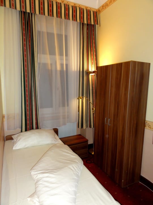 Blick in mein Einzelzimmer Hotel Resonanz Vienna