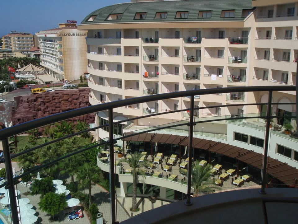 Blick vom 5.Stock Saphir Resort & Spa