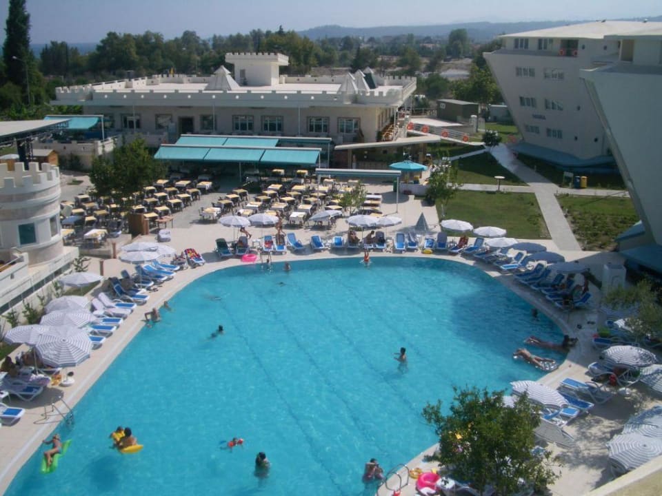Ausblick auf den Pool Miarosa Kemer Beach
