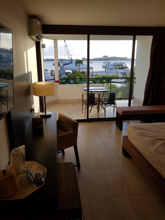 Zimmer Hommage Hotel & Residences