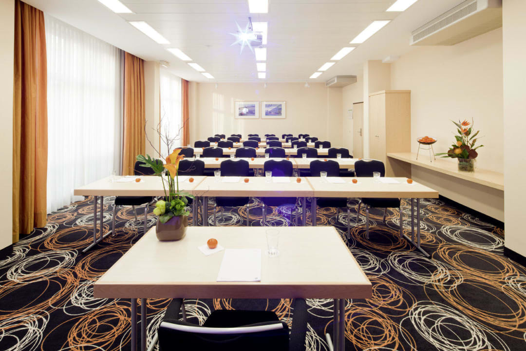 Tagungsraum Mövenpick Hotel Nürnberg Airport