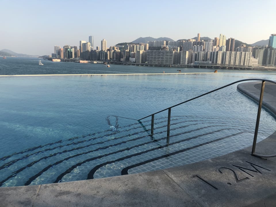 Pool Kerry Hotel, Hong Kong