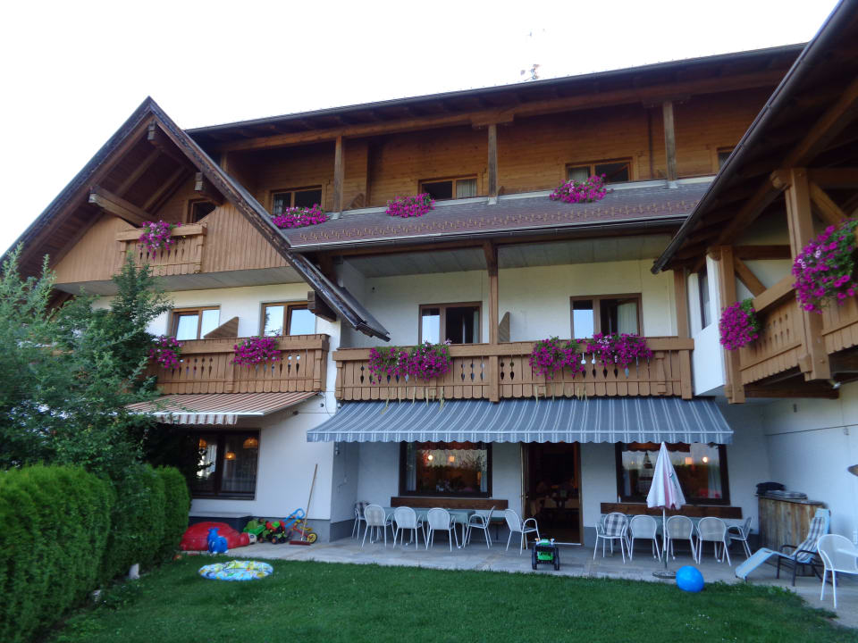 Gartenanlage Hotel Karnia