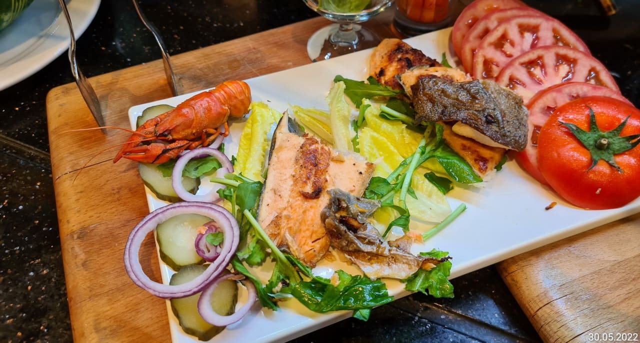 Gastro Azura Deluxe Resort & Spa Hotel