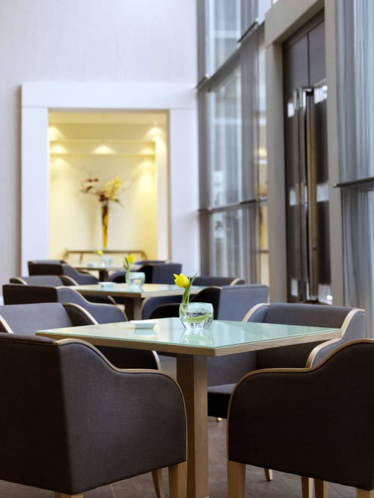 Atrium Cafe Athens Marriott Hotel