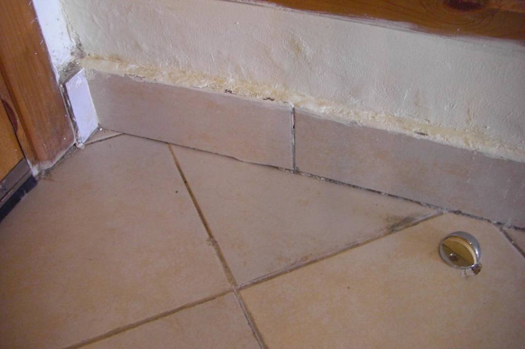 Putz auf der Wand aufgeweicht Swisstouch Oriental Resort Marsa Alam