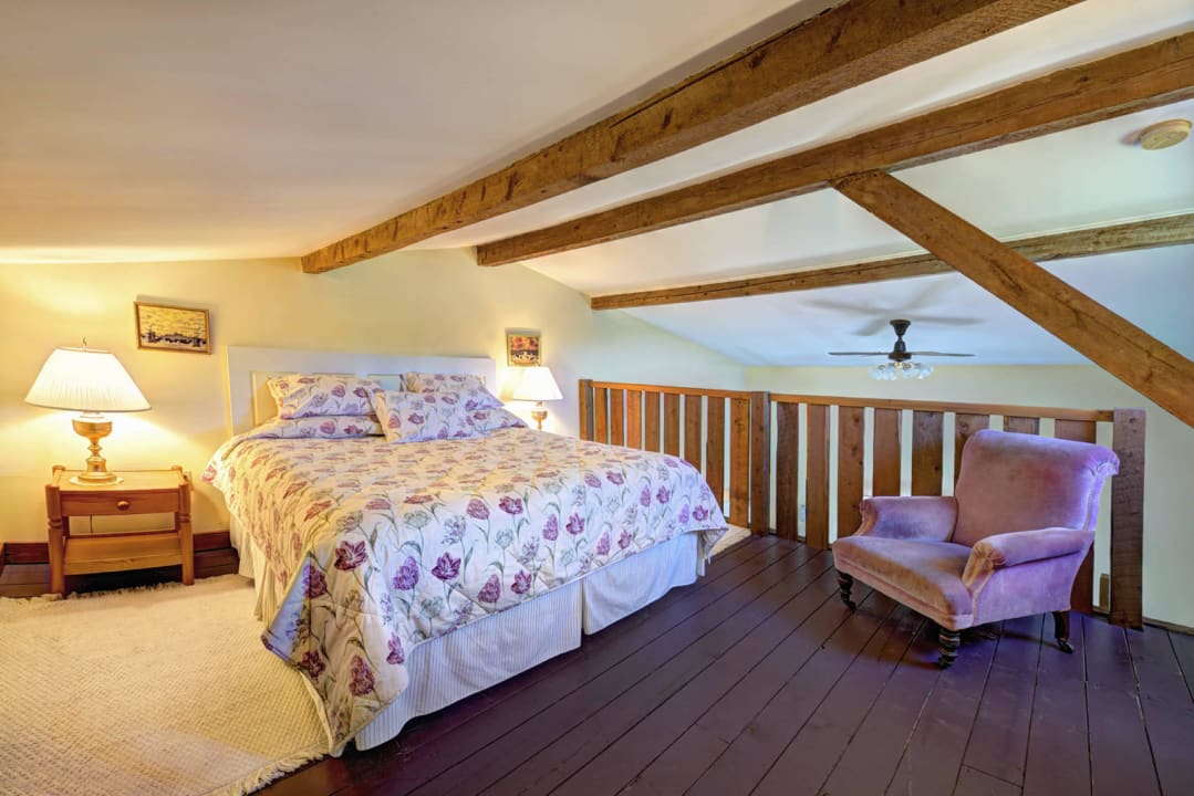 The Loft - Room 9 Hotel Bayview Pines Country Inn