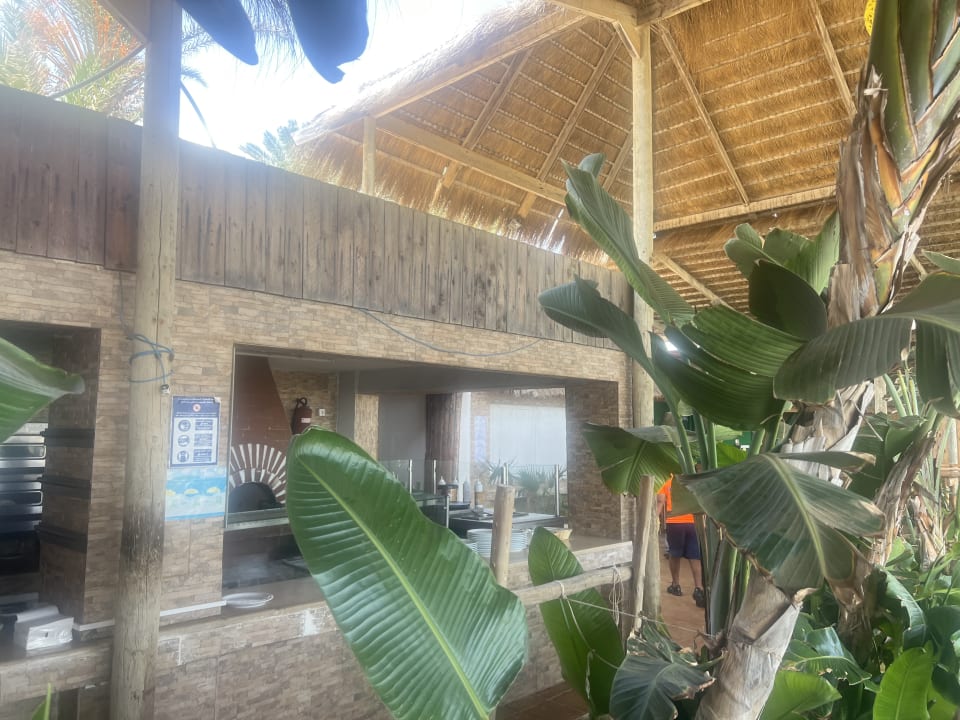 Strand Hotel Royal Nozha