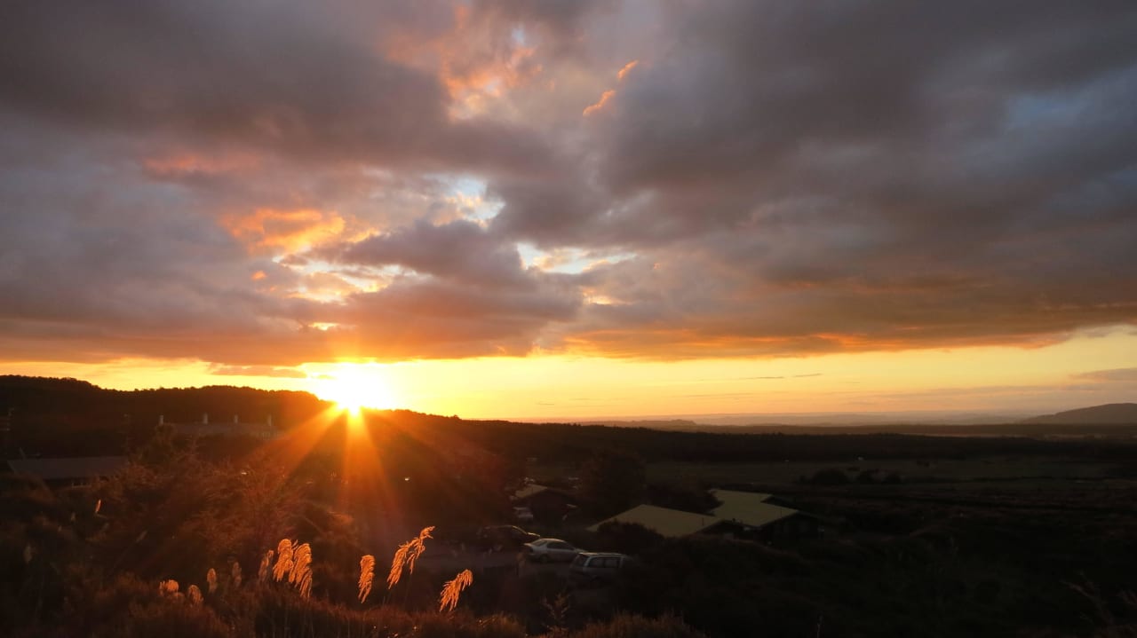 Sonnenuntergang vom Balkon Skotel Alpine Resort