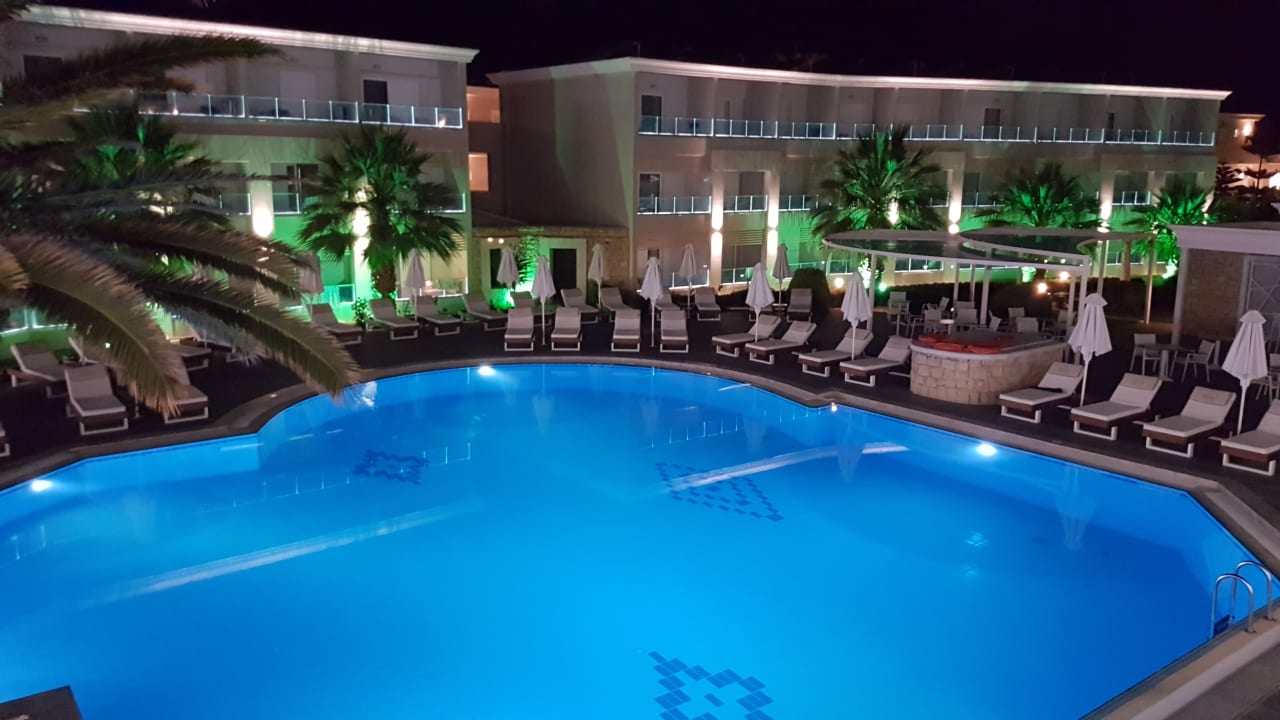 Pool Mythos Palace Resort & Spa