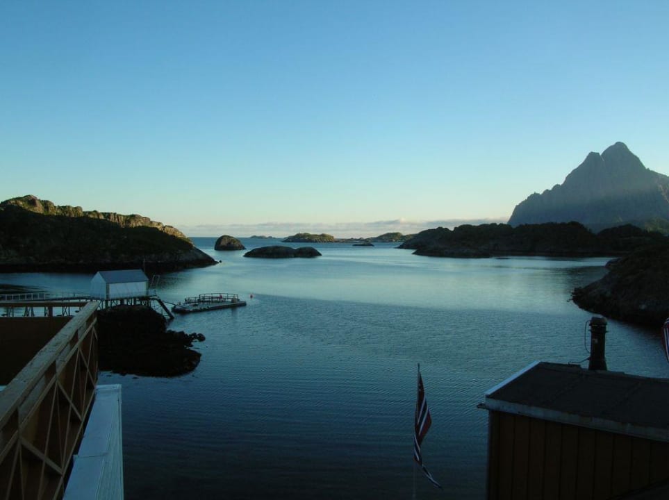 Ausblick vom Dach des Hauptgebäudes Nyvagar Rorbuhotell