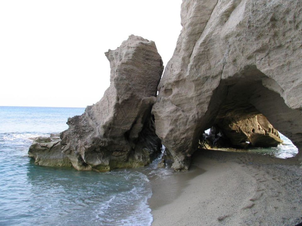 Meerseite Felsen Kirche dell Isola Aldiana Club Rocca Nettuno Calabria
