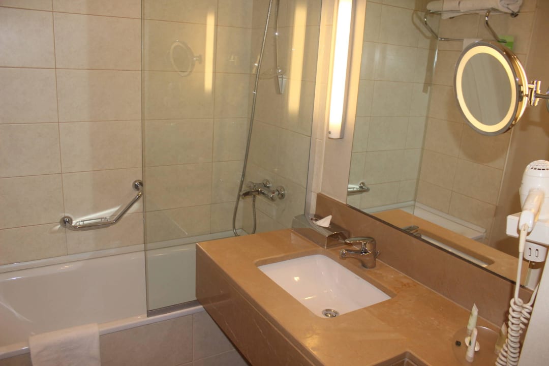 Bath 808 Delta Hotels Istanbul West
