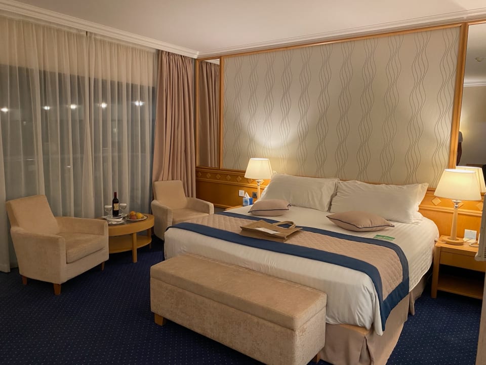 Zimmer Constantinou Bros Athena Royal Beach Hotel
