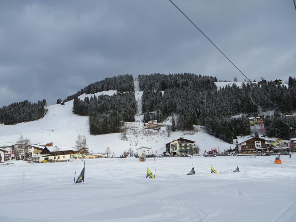 Blick vom Tellerlift  Hotel Happy Filzmoos